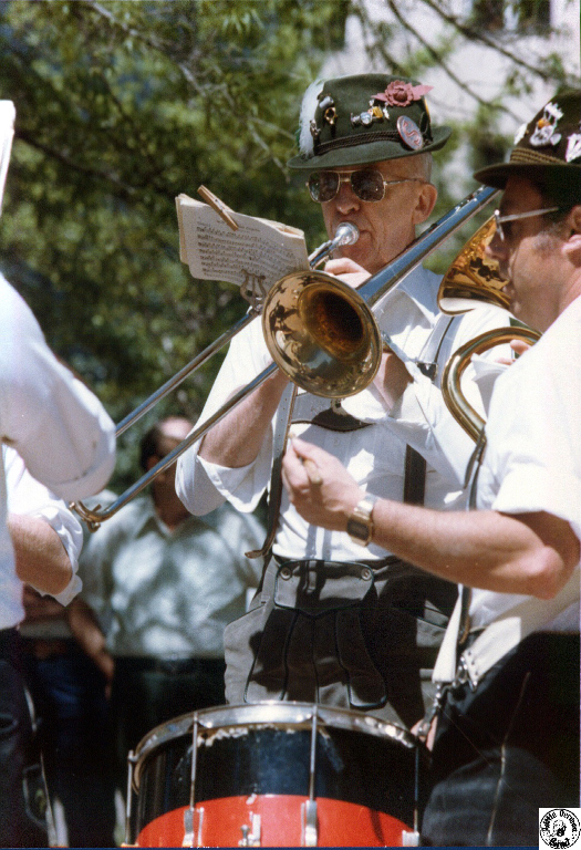 1981 04 15 14 Fayetteville Mall.jpg